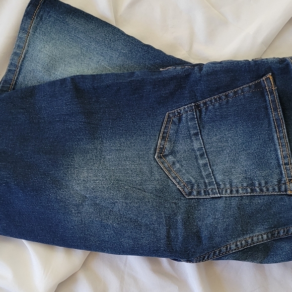 True Indigo kids,jean shorts - Picture 3 of 4